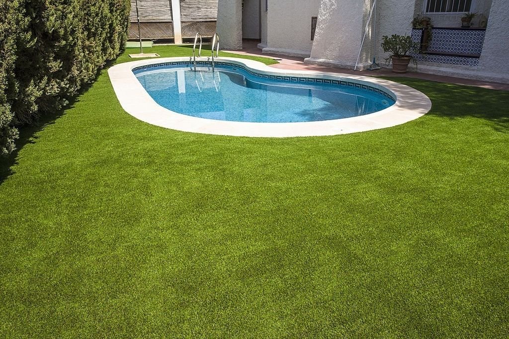 Jacksonville Beach property's artificial turf pool surround